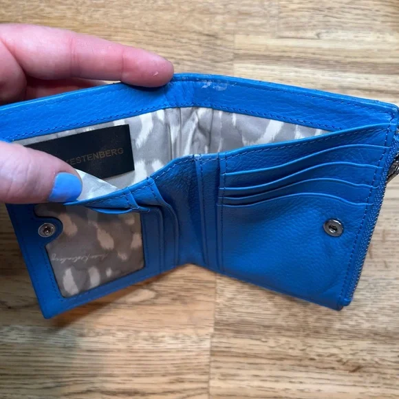 Aimee Kestenberg "Memphis Blue" & Silver Hamilton Bifold Quilted Wallet - Picture 3 of 4